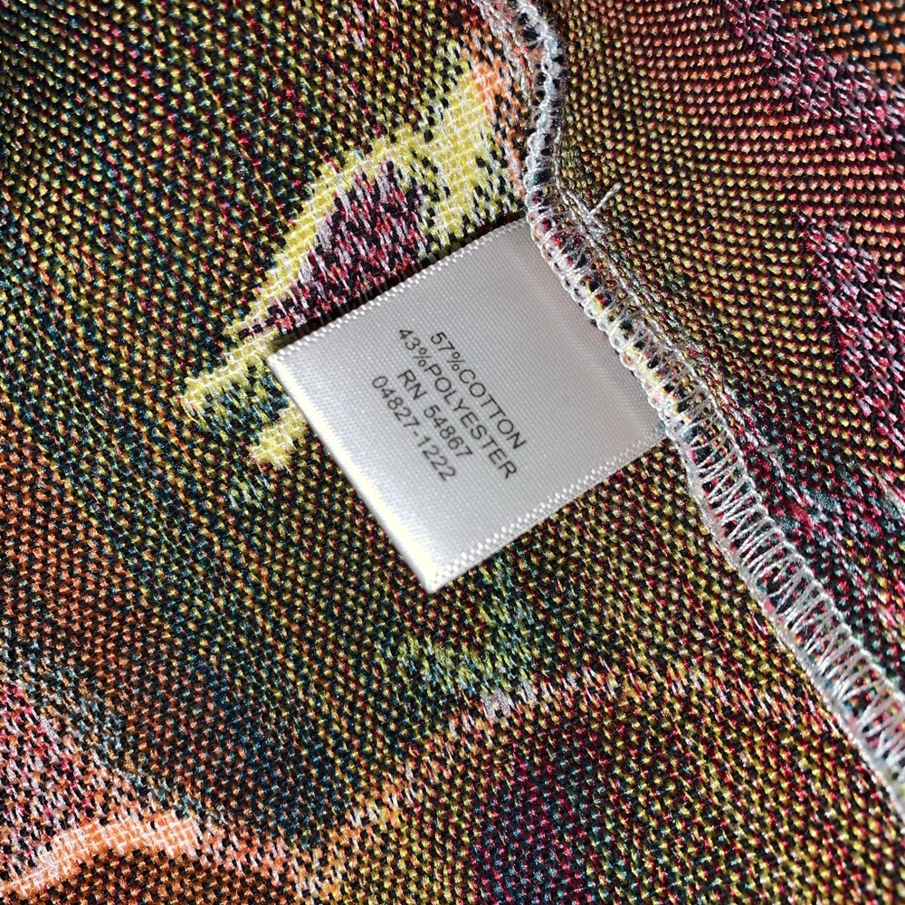 Beautiful light weight jacket! - Picture 8 of 8